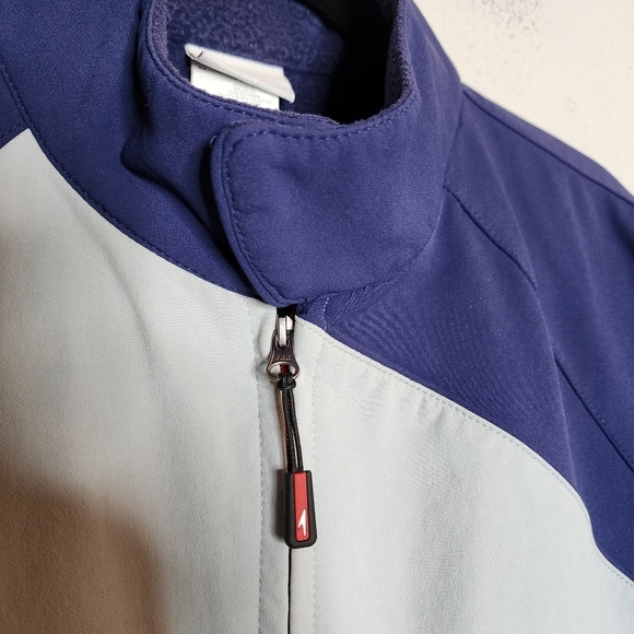 Speedo soft shell jacket. Medium - Picture 8 of 16